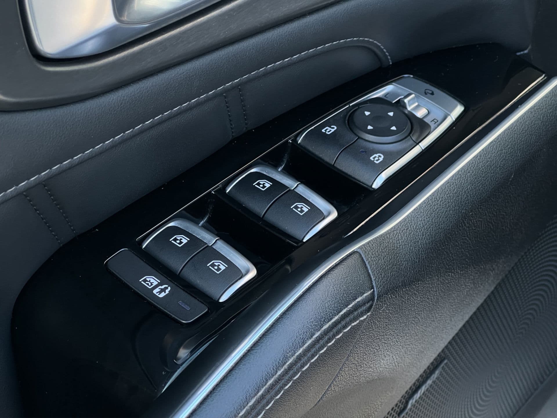 Kia Sorento 1.6 PHEV 4WD ExecutiveLine | Black Pack | Pano | Memory | Stoelverkoeling | Zwarte hemel | thumbnail 11