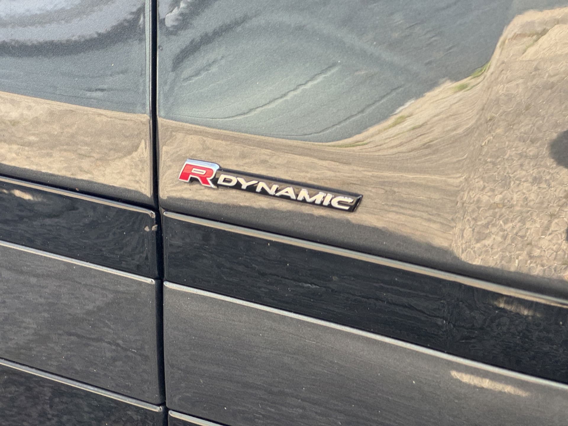 Land Rover Range Rover Velar 2.0 P400e R-Dynamic | Pano | Two-Tone | 360 | Virtual | HUD | 21'' thumbnail 6