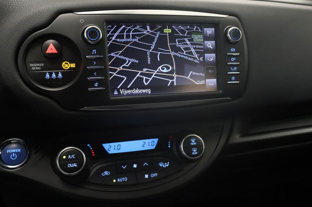 Toyota Yaris 1.5 Hybride Executive thumbnail 14