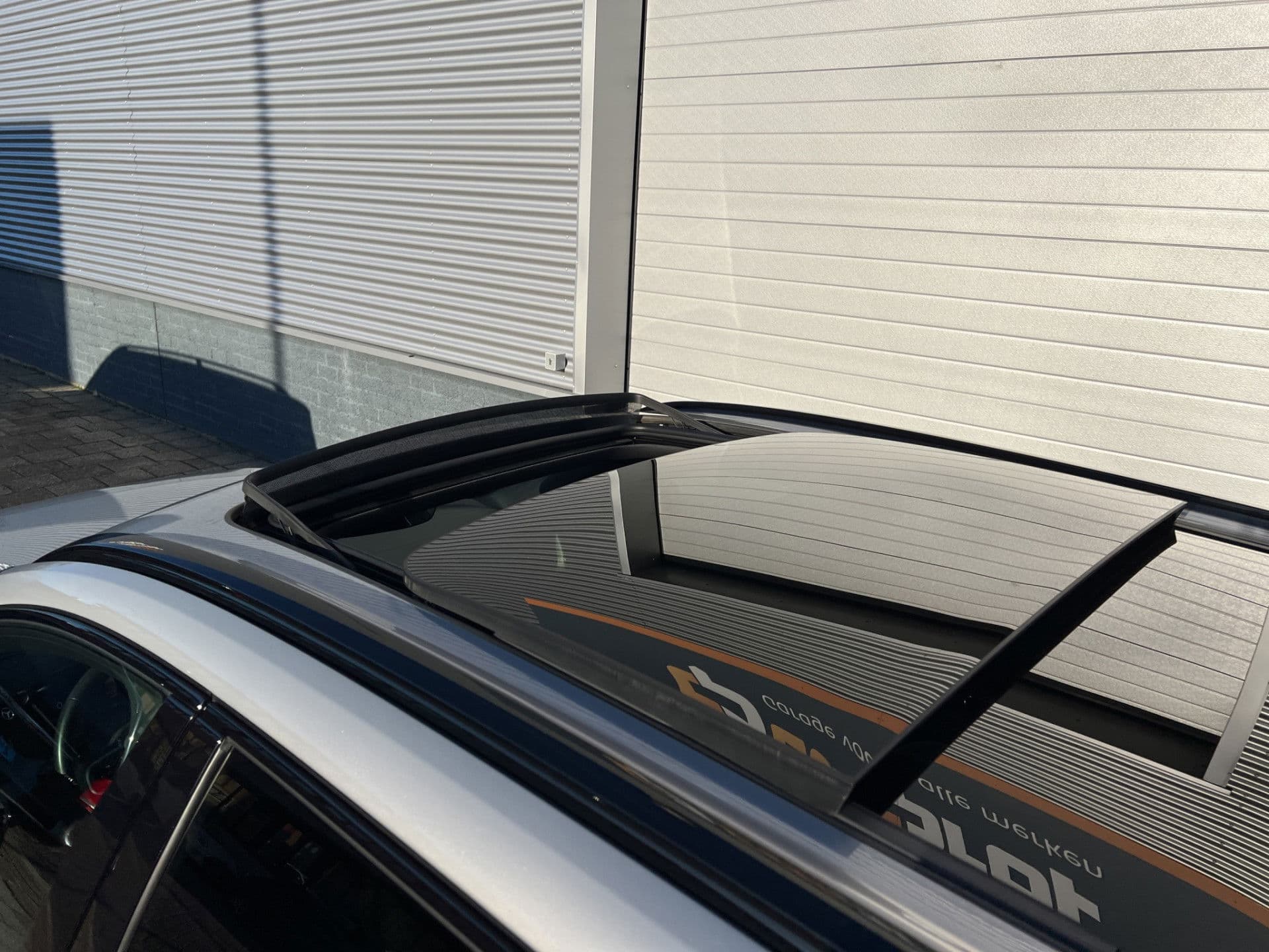 Volvo XC60 2.0 Recharge T8 AWD R-Design | Pano | Trekhaak | H&K | Adaptive | thumbnail 6