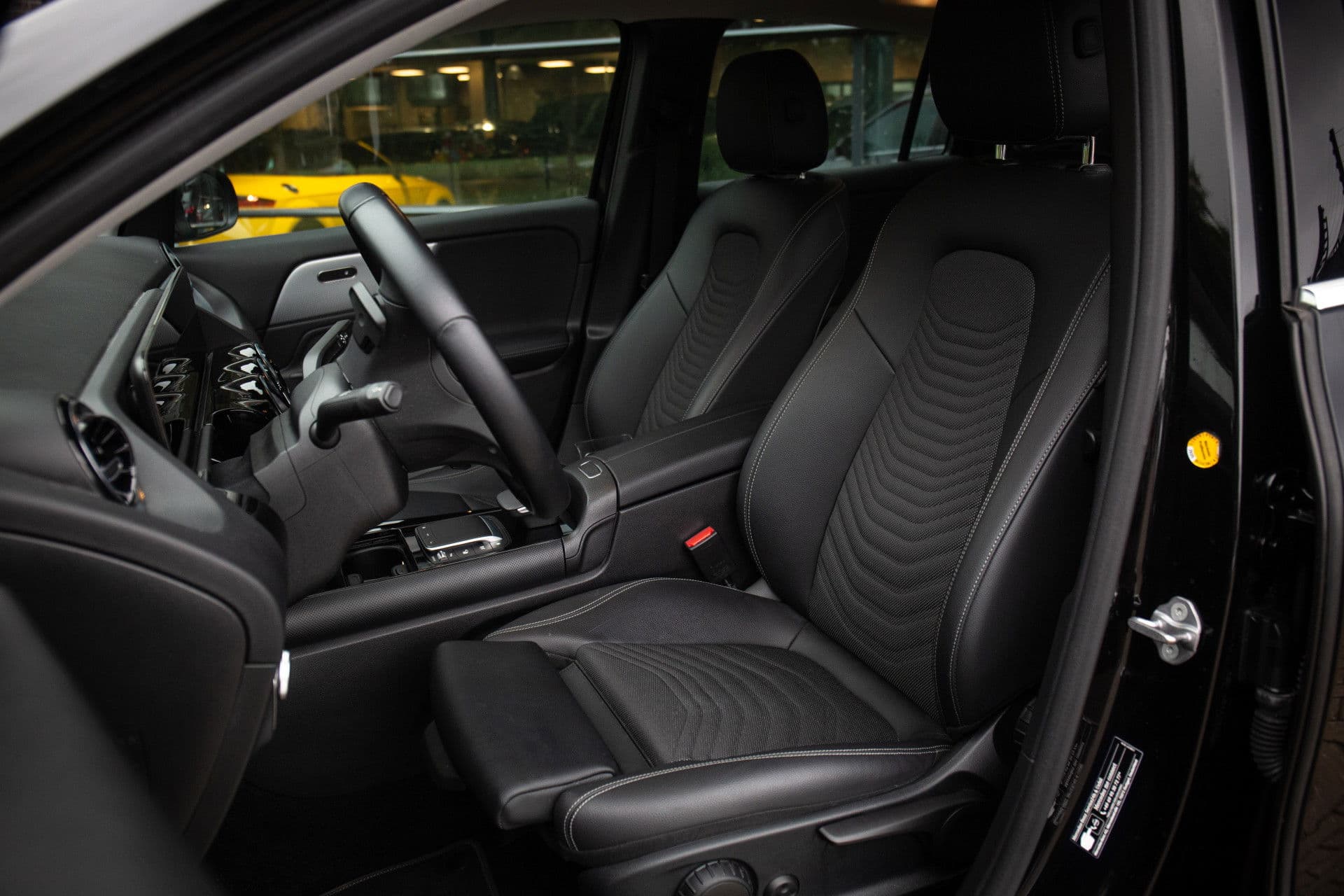 Mercedes-Benz GLA 250 e Business Solution AMG Limited , Trekhaak, Camera, Stoelverwarming, Cruise control thumbnail 5