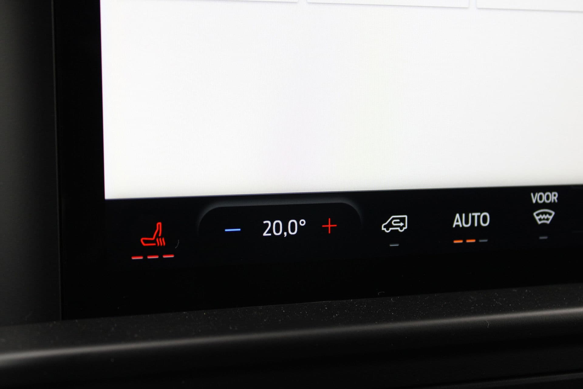 Ford Transit Custom 320 2.0 TDCI L2H1 Trend 136pk - Carplay - Android - LED koplampen - Stoelverwarming - 70l tank - Rijklaar thumbnail 18