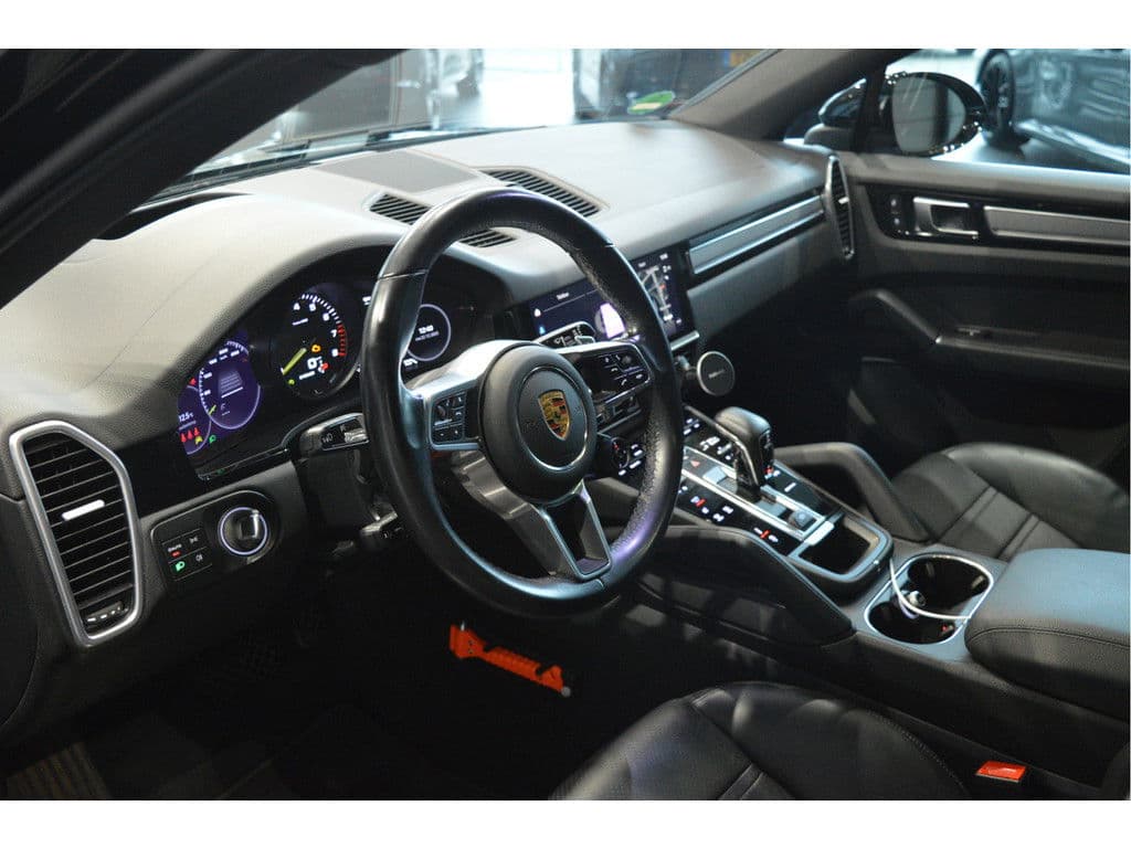 Porsche Cayenne Coupé 3.0 E-Hybrid Platinum Edition Bose pano trekhaak 22 inch !! thumbnail 17