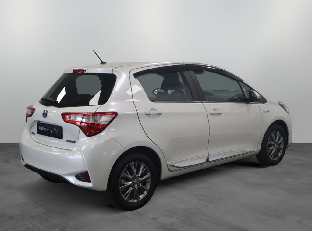 Toyota Yaris 1.5 Hybride Executive thumbnail 4