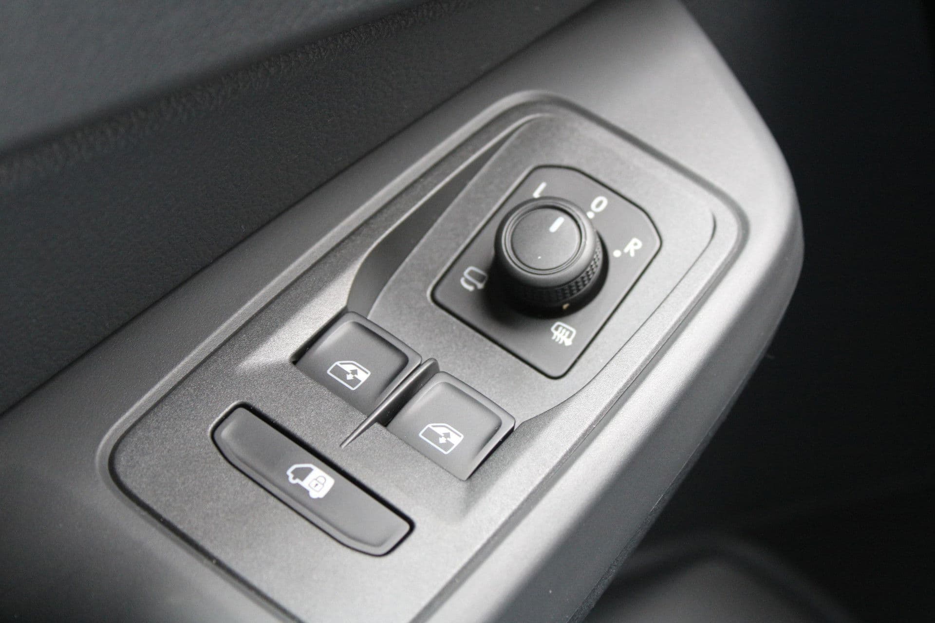 Volkswagen Caddy Cargo 2.0 TDI 122pk DSG7 - Carplay - Adaptive Cruise - Navigatie - Dig. cockpit - LED koplampen - Ergocomfort stoel - Stoelverwarming - Rijklaar thumbnail 7