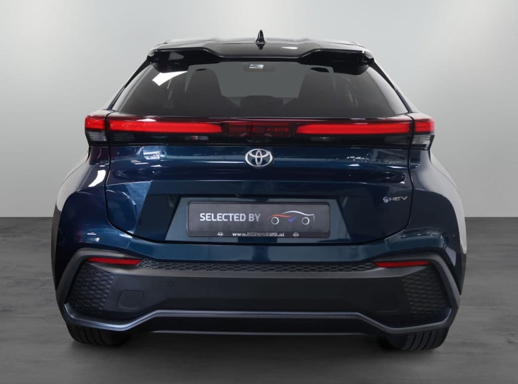 Toyota C-HR 1.8 Hybrid 140 Dynamic | Elektrische achterklep | Winter Pack thumbnail 4