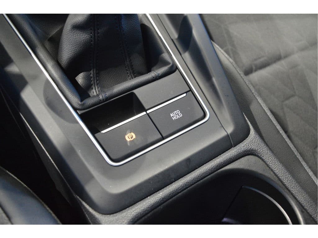 Volkswagen Golf 1.5 TSI Goal carplay clima cruise led pdc trekhaak !! thumbnail 19