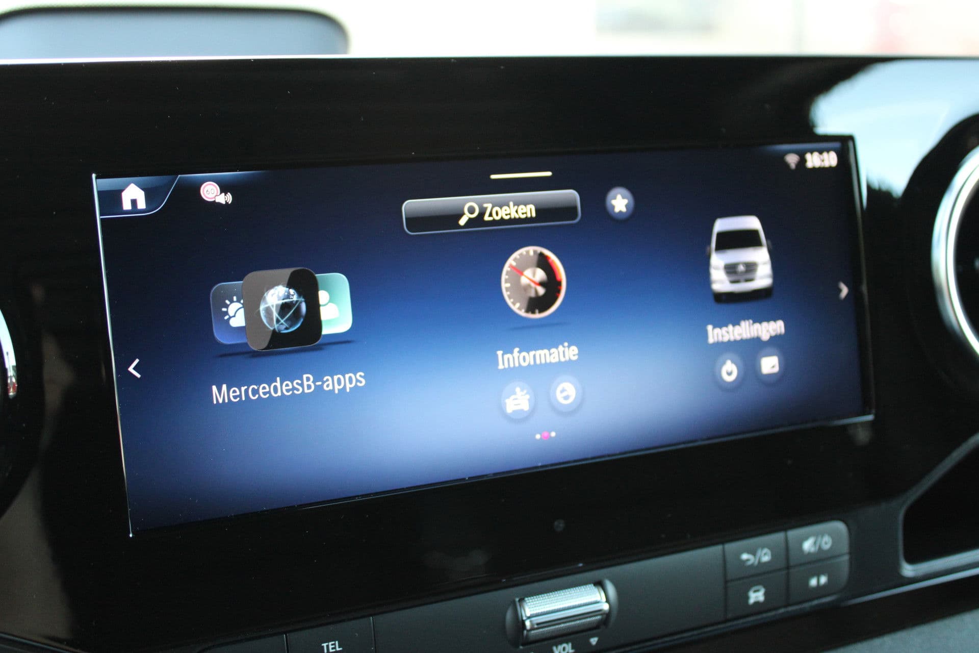 Mercedes-Benz Sprinter 317CDI L2H2 Select - LED - Mbux 10 - 3.5t Trekhaak - Geveerde Stoel - Betimmering - Camera - Carplay - Blind spot - Cruise - Rijklaar thumbnail 26