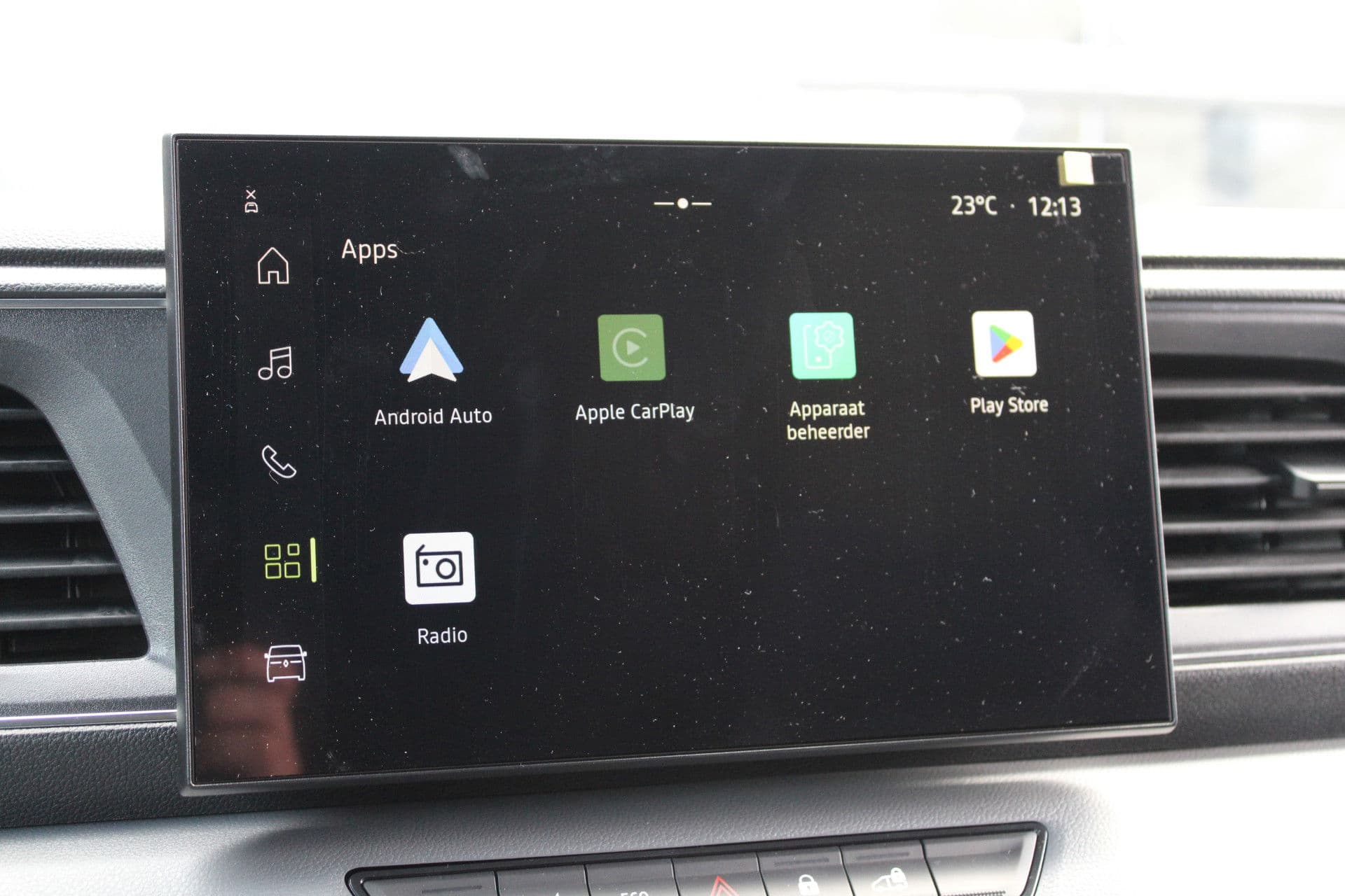 Renault Master T35 2.0 dCi 170pk L2H2 Extra - Navigatie - Camera - 270 gr deuren - Parkeersensoren - Draadloos laden - Rijklaar thumbnail 27