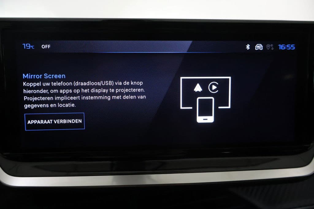 Peugeot 2008 1.2 Hybride 145 Allure | 360 Camera | Luxe thumbnail 23