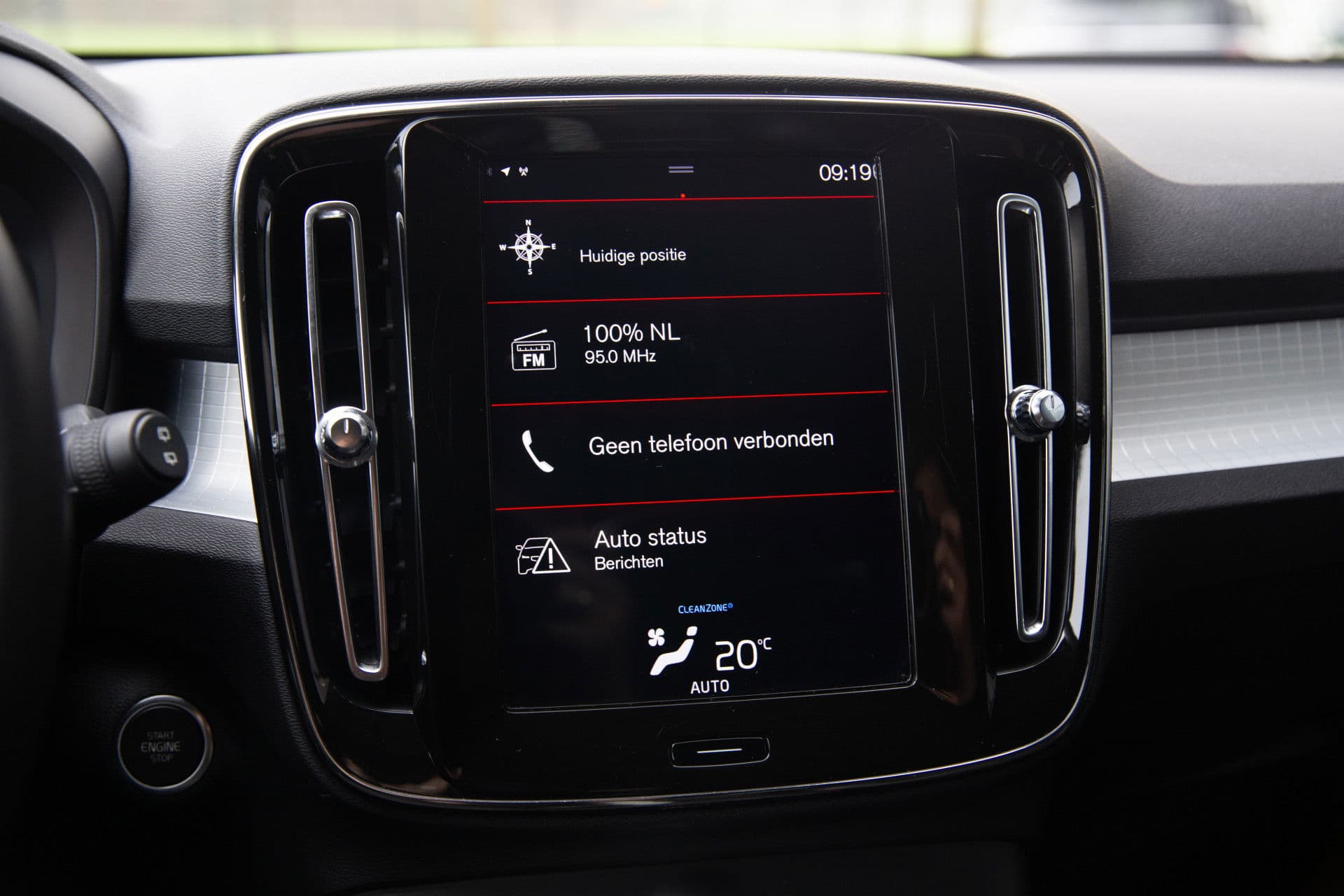 Volvo XC40 1.5 T3 Momentum , Achteruitrijcamera, Cruise control, Navigatie, thumbnail 13