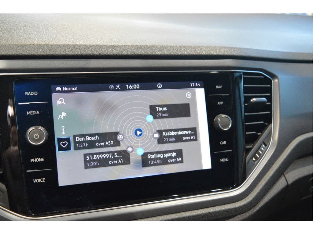 Volkswagen T-Roc Cabrio 1.5 TSI 3X R-LINE Black Style navi camera trekhaak 19 inch !! thumbnail 23