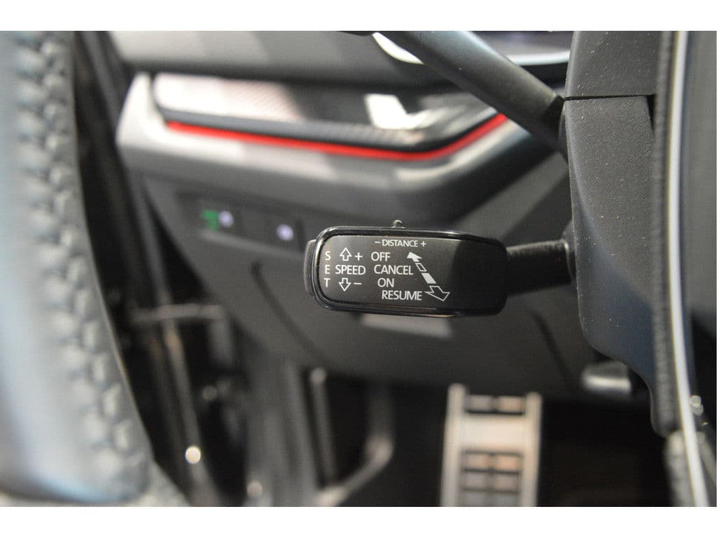 Škoda Octavia Combi 2.0 TDI Sportline navi camera led trekhaak 150 pk !! thumbnail 18