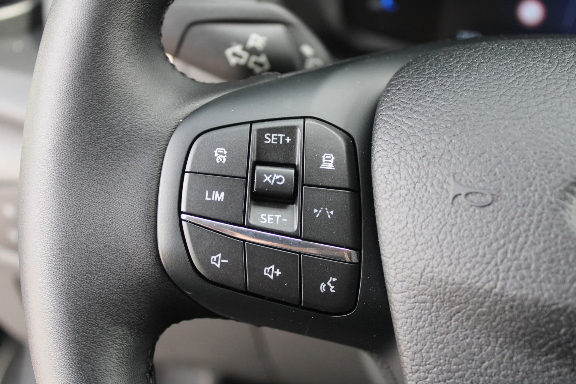 Ford Transit 350 2.0 TDCI L3H2 Trend 165pk - Facelift - 2x Schuifdeur - 360 Camera - Trekhaak - ACC - Stoel & Stoelverwarming - Blind Spot - Navi - 270gr deuren - Rijklaar thumbnail 17