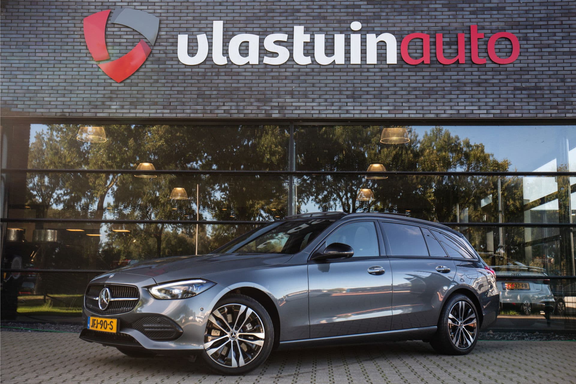 Mercedes-Benz C-Klasse Estate 300 e AMG Line , Panoramadak, Sfeerverlichting, 3D-camera, HUD