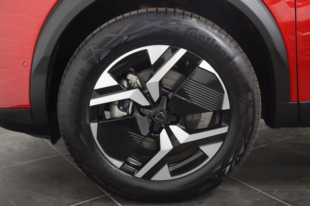 Peugeot 2008 1.2 Hybride 145 Allure | 360 Camera | Luxe thumbnail 24