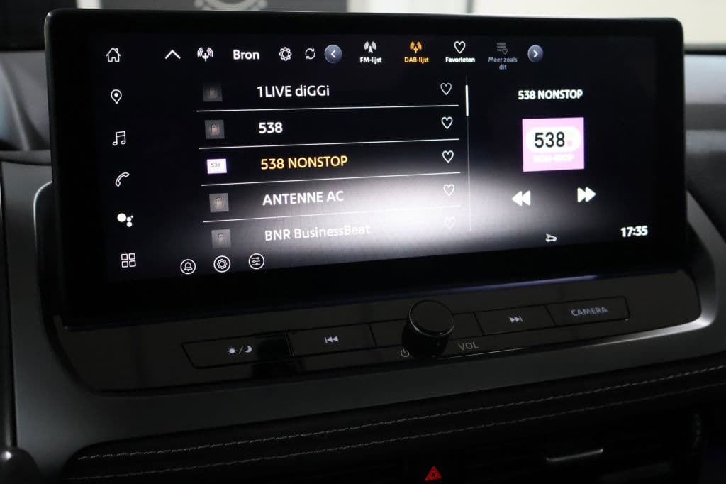 Nissan QASHQAI 1.3 MHEV X Tekna + | Pano | HUD thumbnail 33