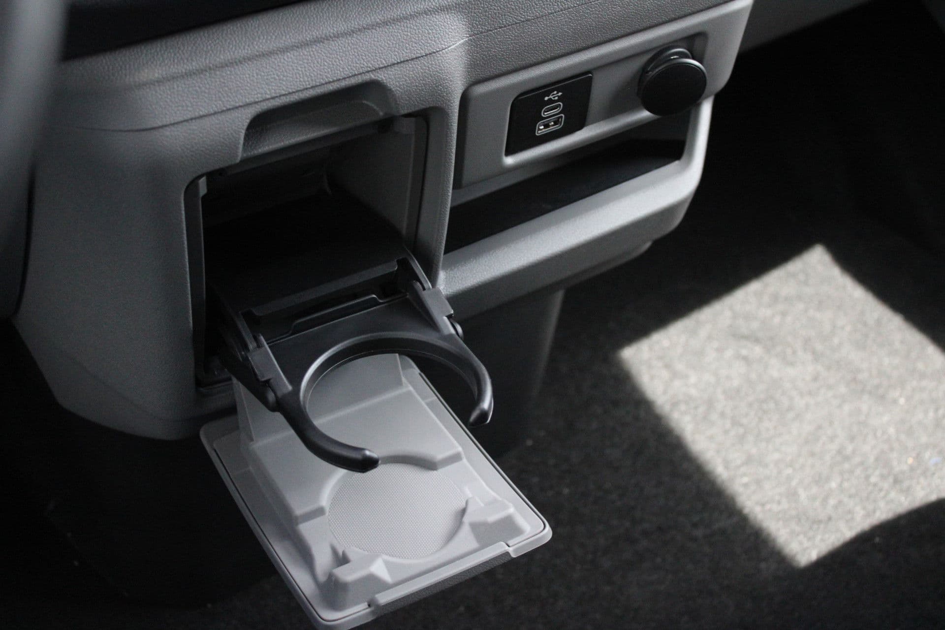 Ford Transit Custom 340 2.5 PHEV L2H1 Limited 232pk - 8 zits - Adaptive Cruise - Blind spot - Navi - Stuurverwarming - Airco achterin - Incl BPM - Rijklaar thumbnail 23