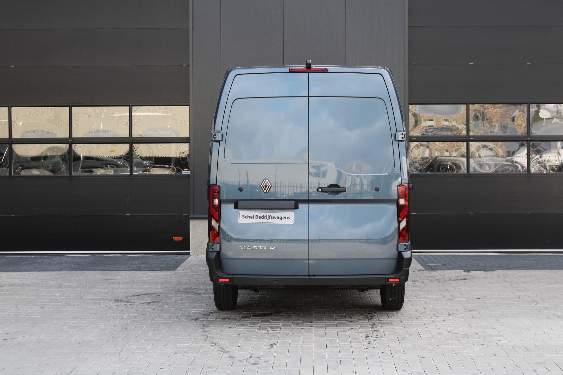 Renault Master T35 2.0 dCi 170pk L2H2 Extra - Navigatie - Blind Spot - Camera - Stoelverwarming - Verwarmde voorruit - Rijklaar thumbnail 12