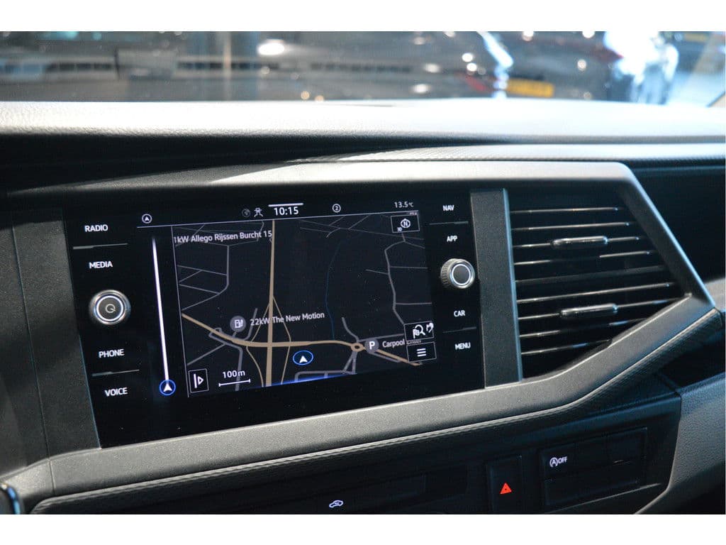 Volkswagen Transporter 2.0 TDI L2H1 airco navi pdc cruise trekhaak 150 pk !! thumbnail 22