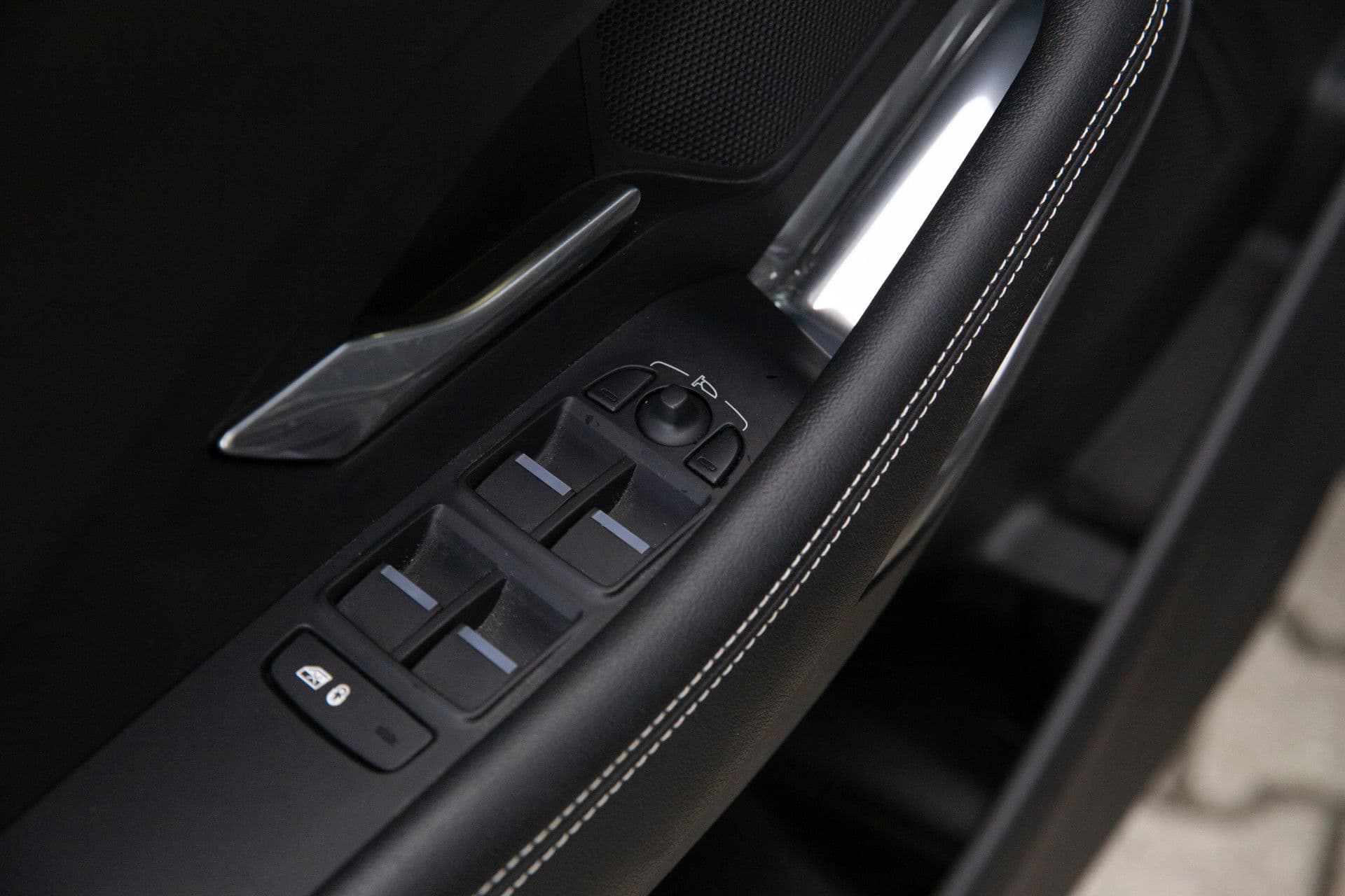 Jaguar E-Pace 1.5 P300e AWD R-Dynamic SE , Panoramadak, Leer, Carplay, thumbnail 23