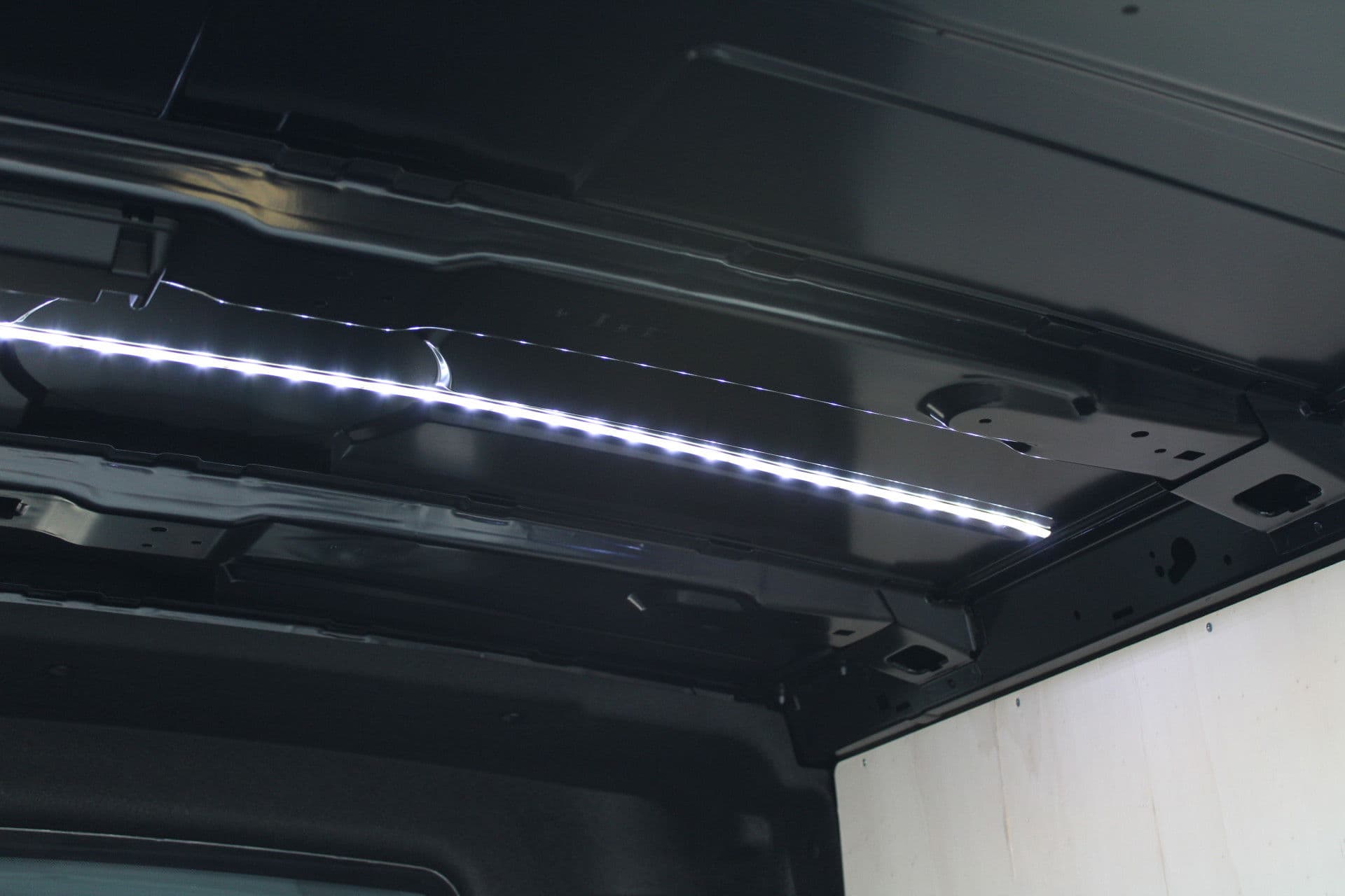 Renault Trafic 2.0 Blue dCi 170pk T29 L2H1 Extra DC - 2x Schuifdeur - Carplay - LED - Blind Spot - Navigatie - Camera - Trekhaak - Stoelverwarming - Rijklaar thumbnail 28