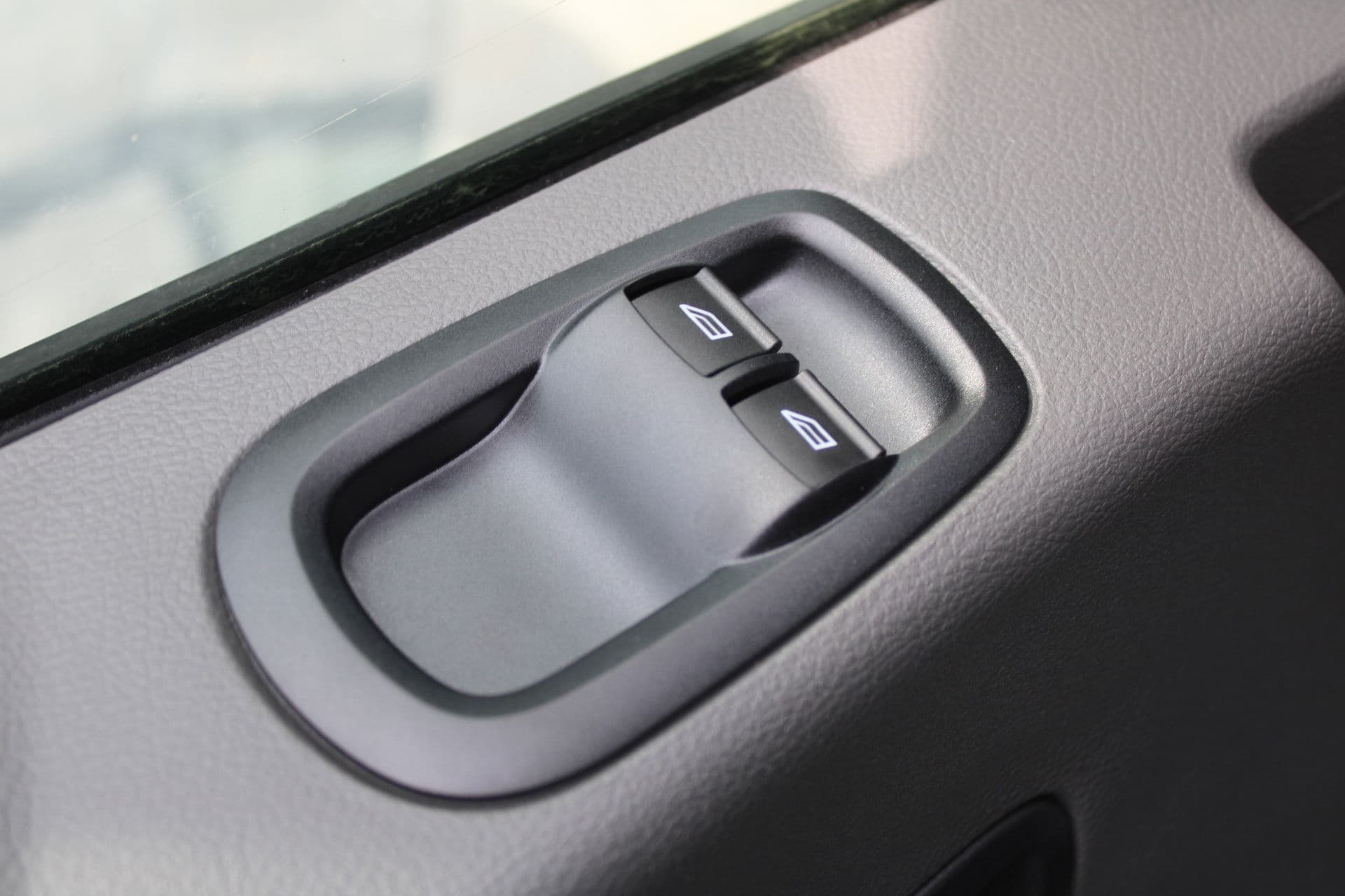 Ford Transit 350 2.0 TDCI L3H2 Trend 165pk - Facelift - 2x Schuifdeur - 360 Camera - Trekhaak - ACC - Stoel & Stoelverwarming - Blind Spot - Navi - 270gr deuren - Rijklaar thumbnail 23