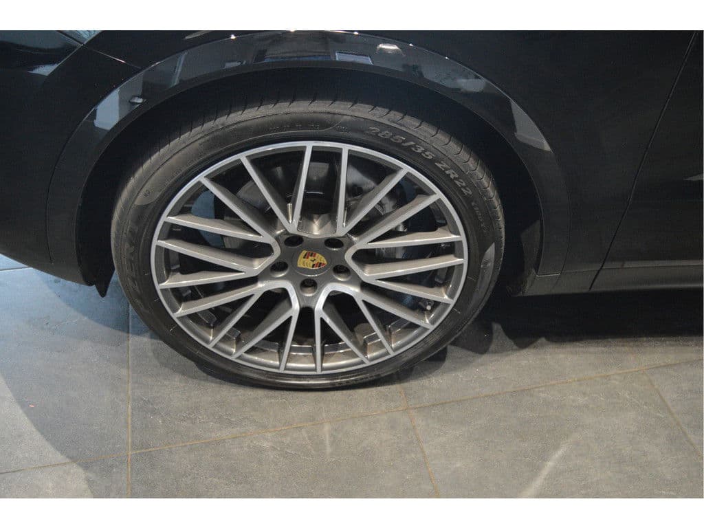 Porsche Cayenne Coupé 3.0 E-Hybrid Platinum Edition Bose pano trekhaak 22 inch !! thumbnail 12