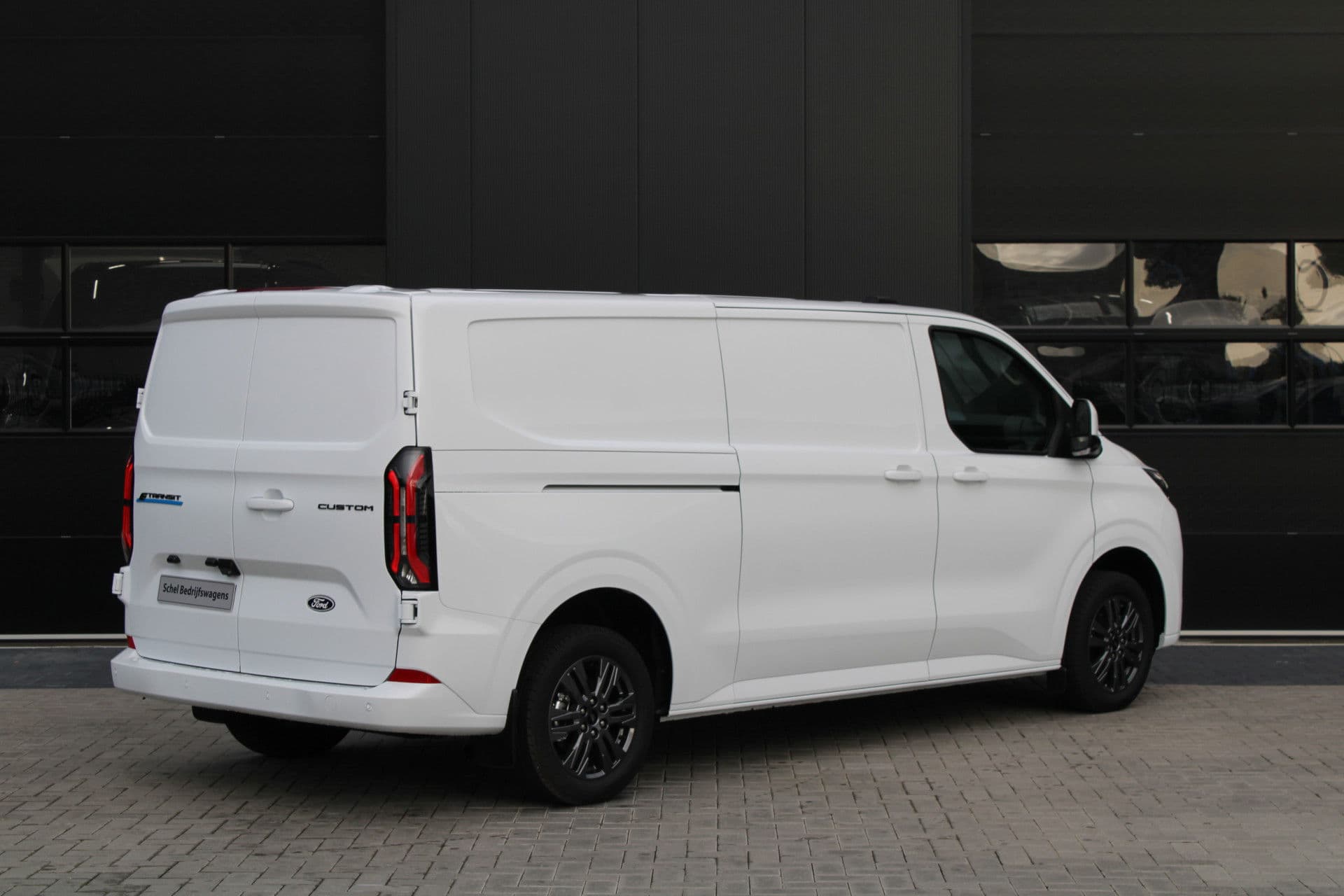 Ford E-Transit Custom 340 L2H1 Limited 65 kWh 218pk - 2x Schuif - LED - 360 Camera - B&O - ACC - Navi - Stoel/Stuurverwarming - Rijklaar thumbnail 7