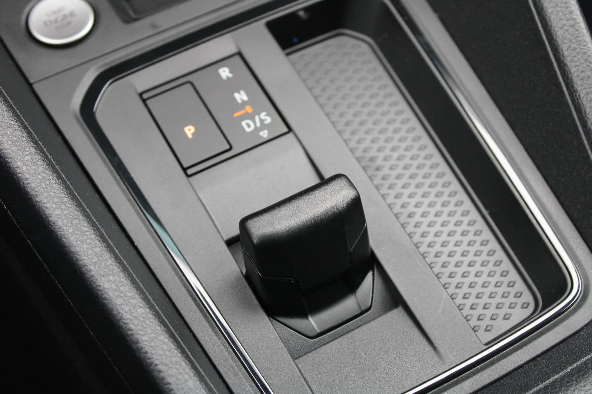 Volkswagen Caddy Cargo 2.0 TDI 122pk DSG7 - Carplay - Adaptive Cruise - Navigatie - Dig. cockpit - LED koplampen - Ergocomfort stoel - Stoelverwarming - Rijklaar thumbnail 25