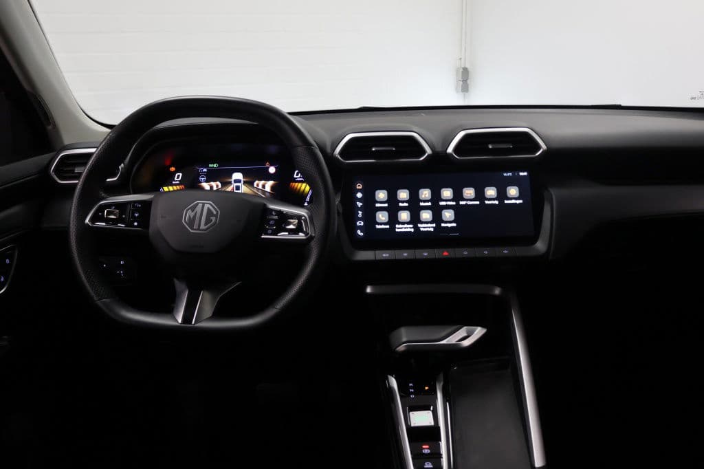 MG ZS Hybrid+ 1.5 Luxury thumbnail 10