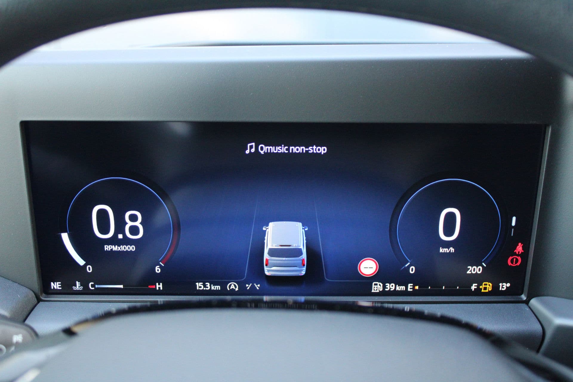 Ford Transit Custom 320 2.0 TDCI L2H1 Trend 136pk - 2x Schuifdeur - Carplay - Android - Camera - Trekhaak - Stoelverwarming -70l tank - Rijklaar thumbnail 16