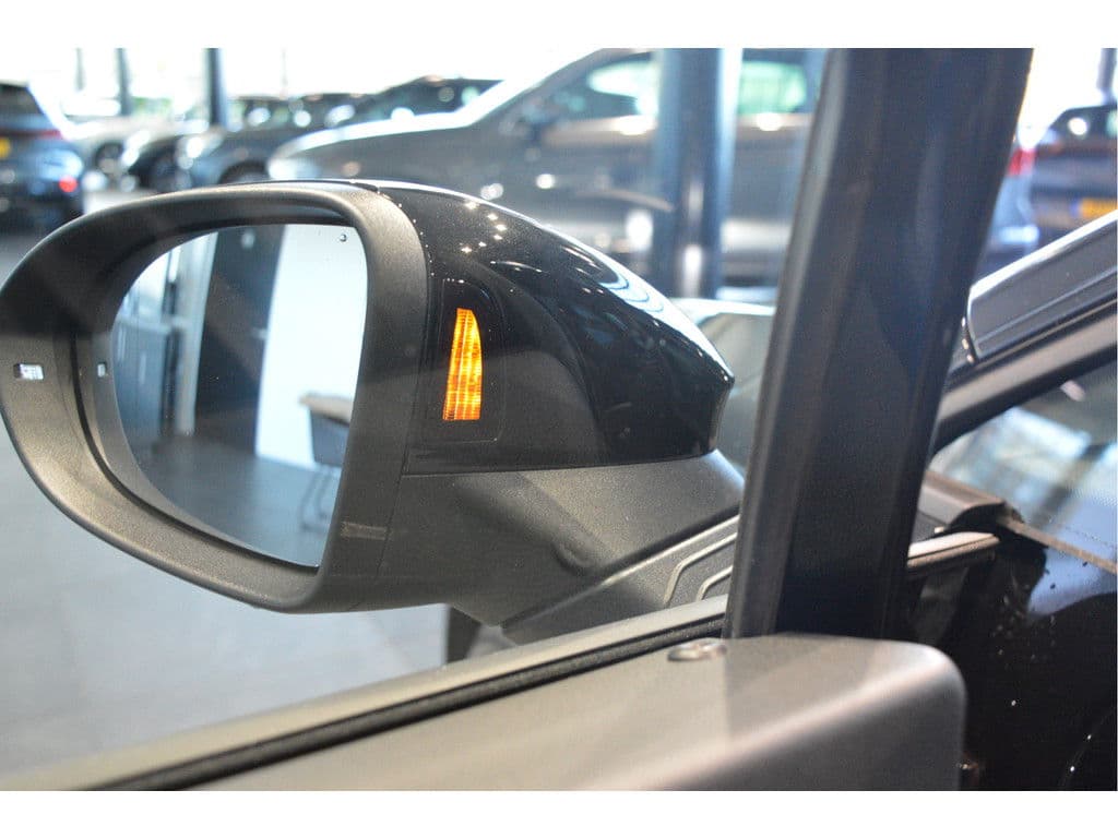 Volkswagen Golf 1.5 TSI Goal carplay clima cruise led pdc trekhaak !! thumbnail 13