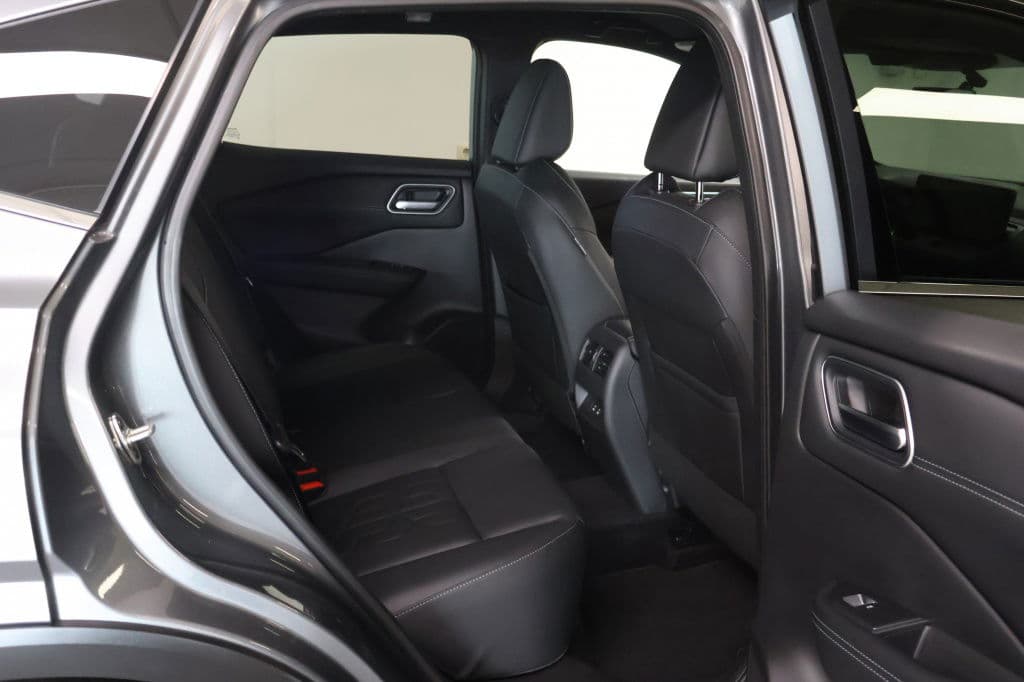 Nissan QASHQAI 1.3 MHEV X Tekna Black Edition thumbnail 14