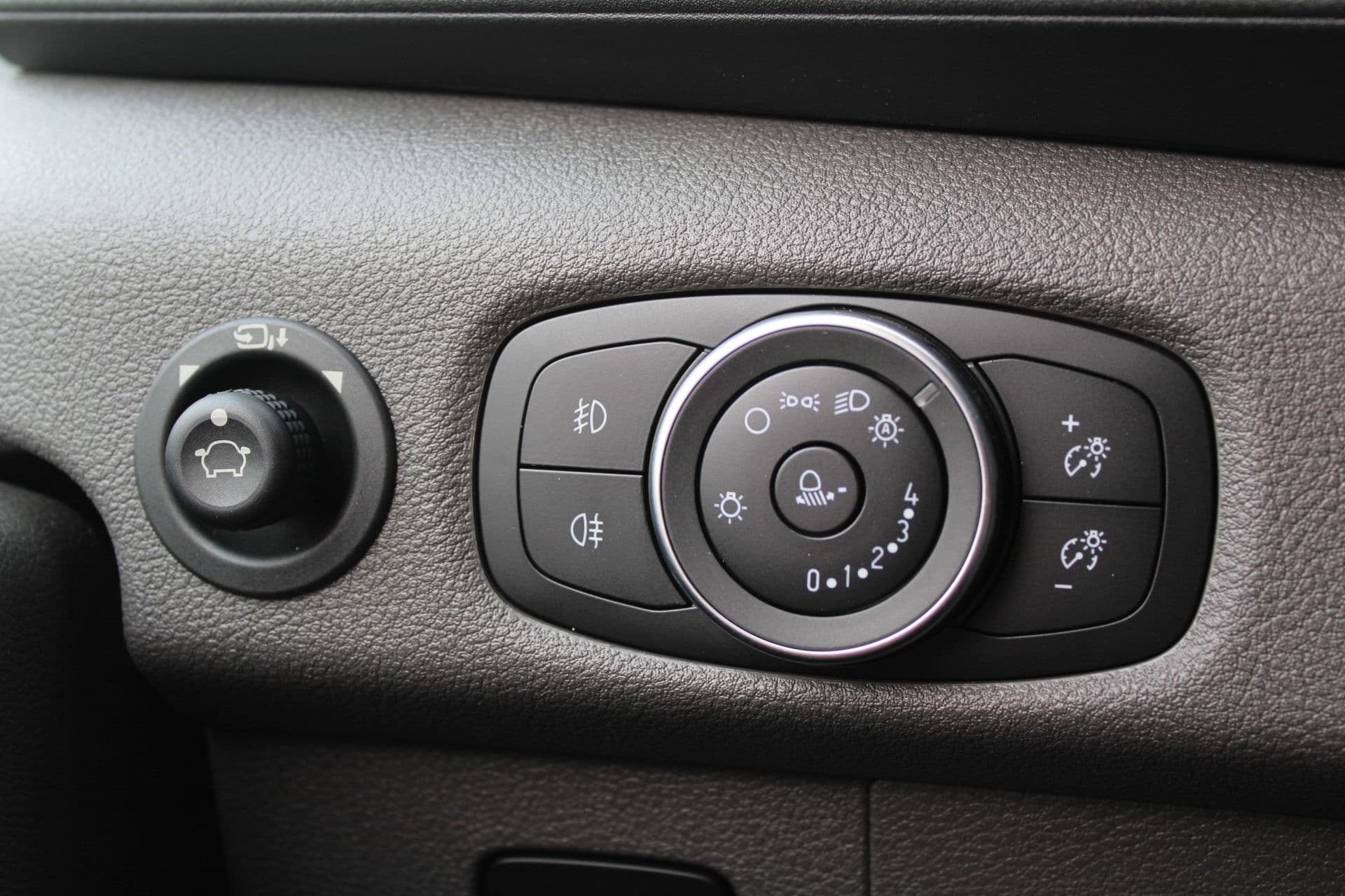 Ford E-Transit 350 L3H2 Trend 68 kWh Vol Elektrisch - 360 Camera - Pro Power Onboard - Dodehoek Assistent - Rijklaar thumbnail 11