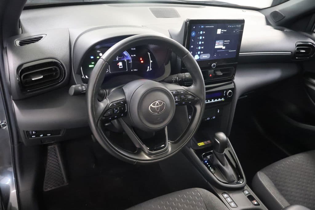 Toyota Yaris Cross 1.5 Hybrid Dynamic | met Winterpack thumbnail 6