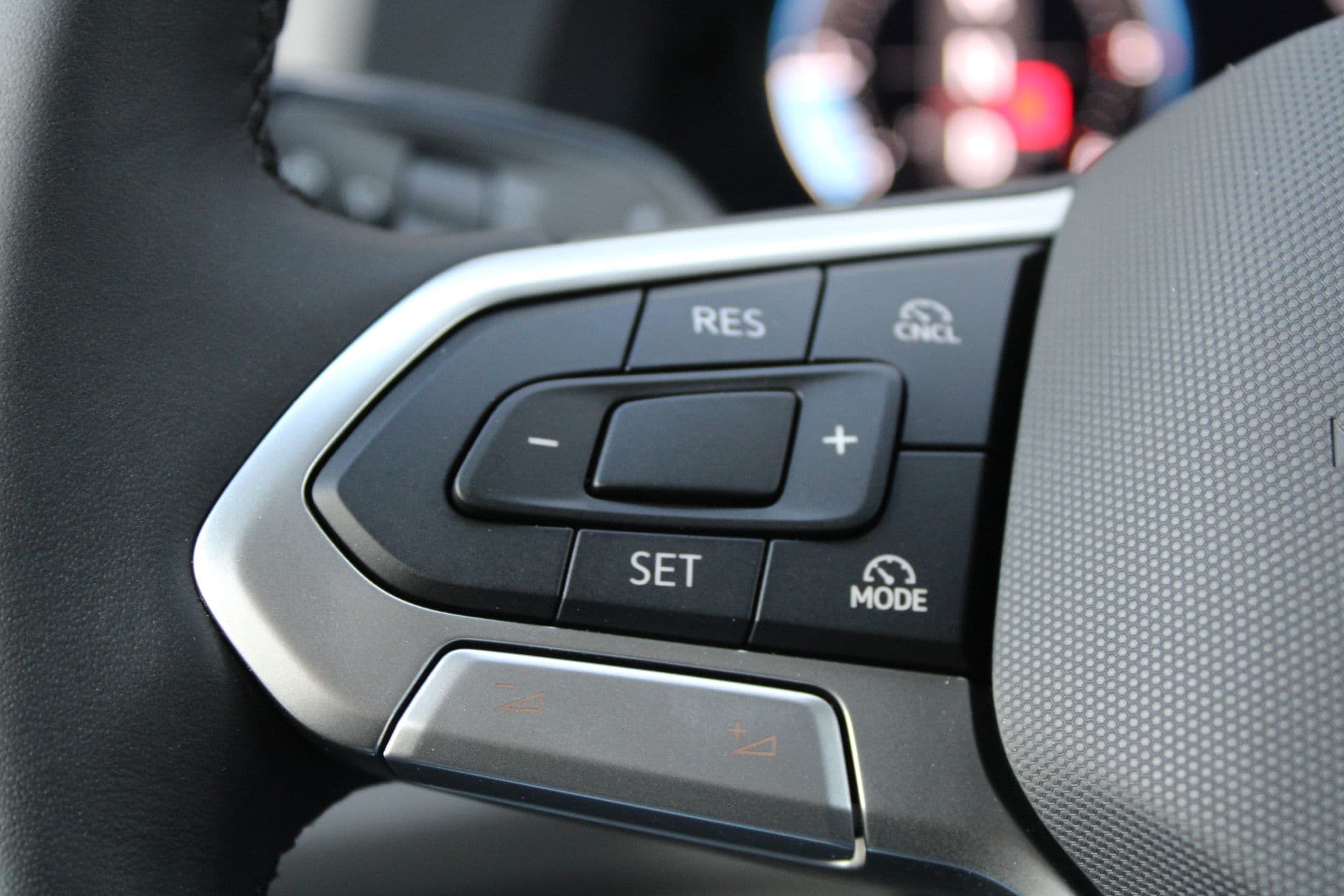 Volkswagen Crafter 35 2.0 TDI L3H2 177pk - Facelift - Navigatie - LED - Geveerde stoel - Virtual cockpit - Camera - Verwarmd stuur - Stoelverwarming - Rijklaar thumbnail 23