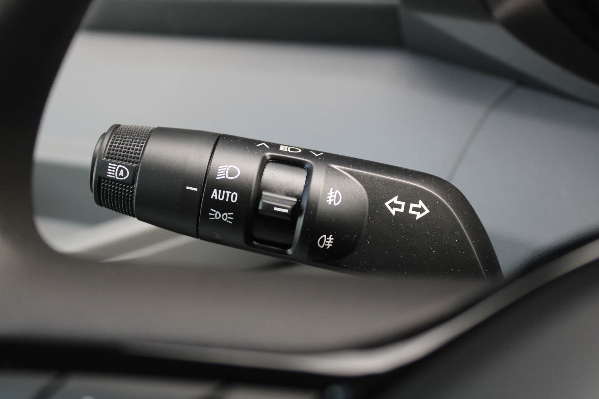 Renault Master T35 2.0 dCi 170pk L2H2 Extra - Navigatie - Camera - 270 gr deuren - Parkeersensoren - Draadloos laden - Rijklaar thumbnail 19