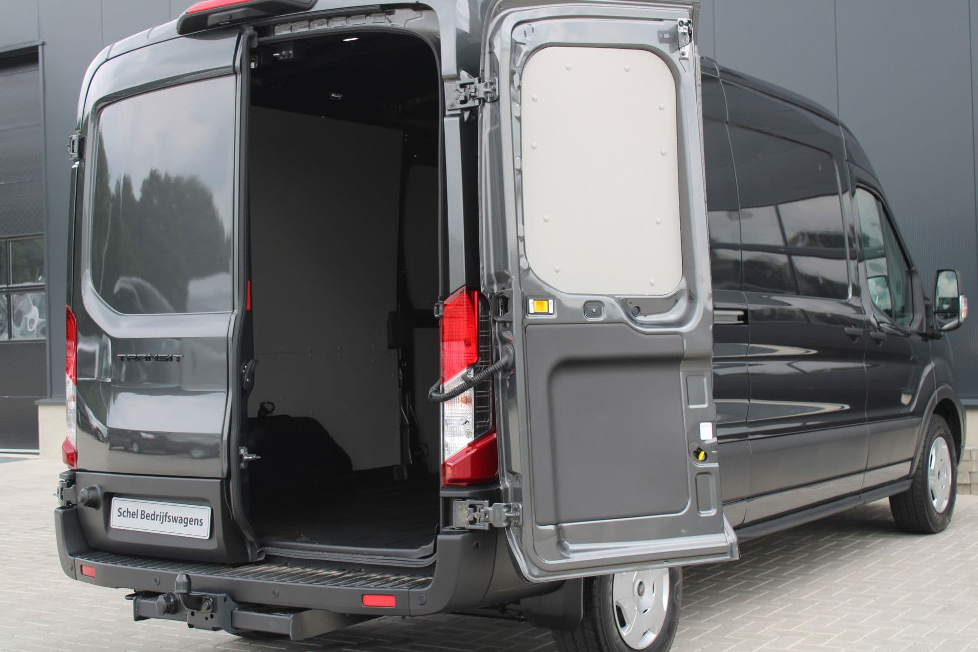 Ford Transit 350 2.0 TDCI L3H2 Trend 165pk - Facelift - 2x Schuifdeur - 360 Camera - Trekhaak - ACC - Stoel & Stoelverwarming - Blind Spot - Navi - 270gr deuren - Rijklaar thumbnail 35