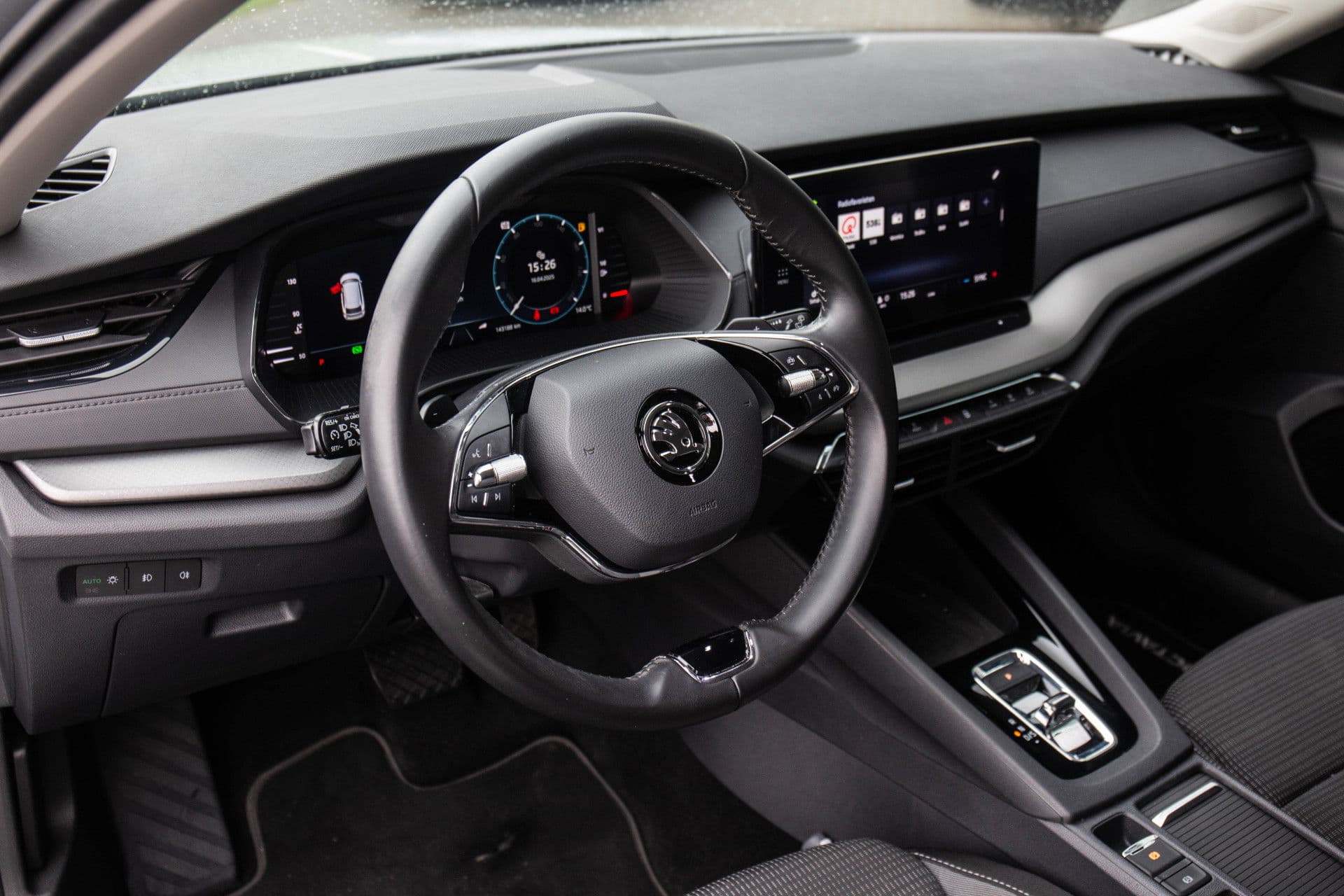 Škoda Octavia Combi 1.0 e-TSI Business Edition , Virtual cockpit, Cruise, Carplay, NL-Auto, thumbnail 8