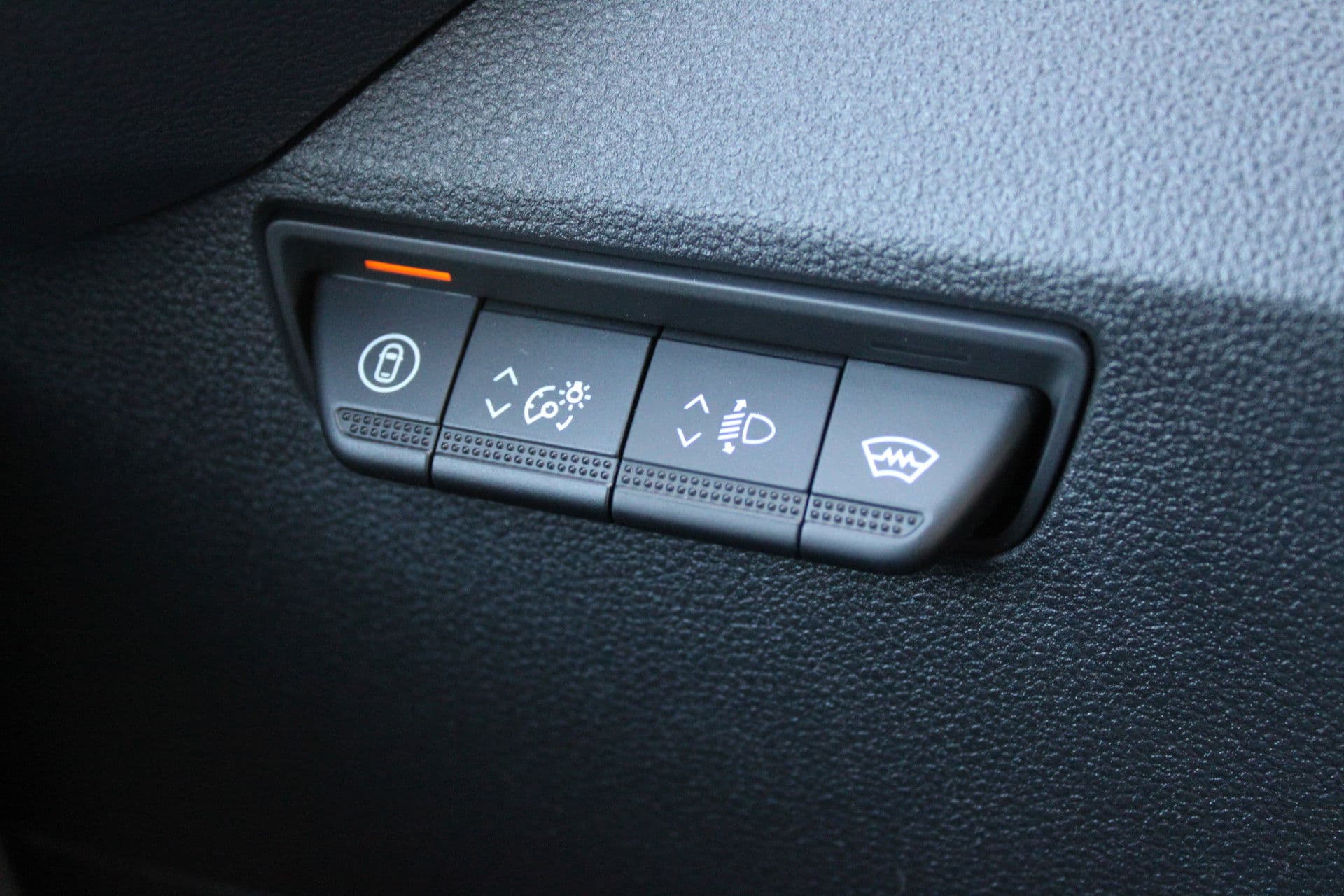 Renault Master T35 2.0 dCi 170pk L2H2 Extra - 2x Schuifdeur - Navigatie - Blind Spot - Camera - Stoelverwarming - Verwarmde voorruit - Rijklaar thumbnail 11