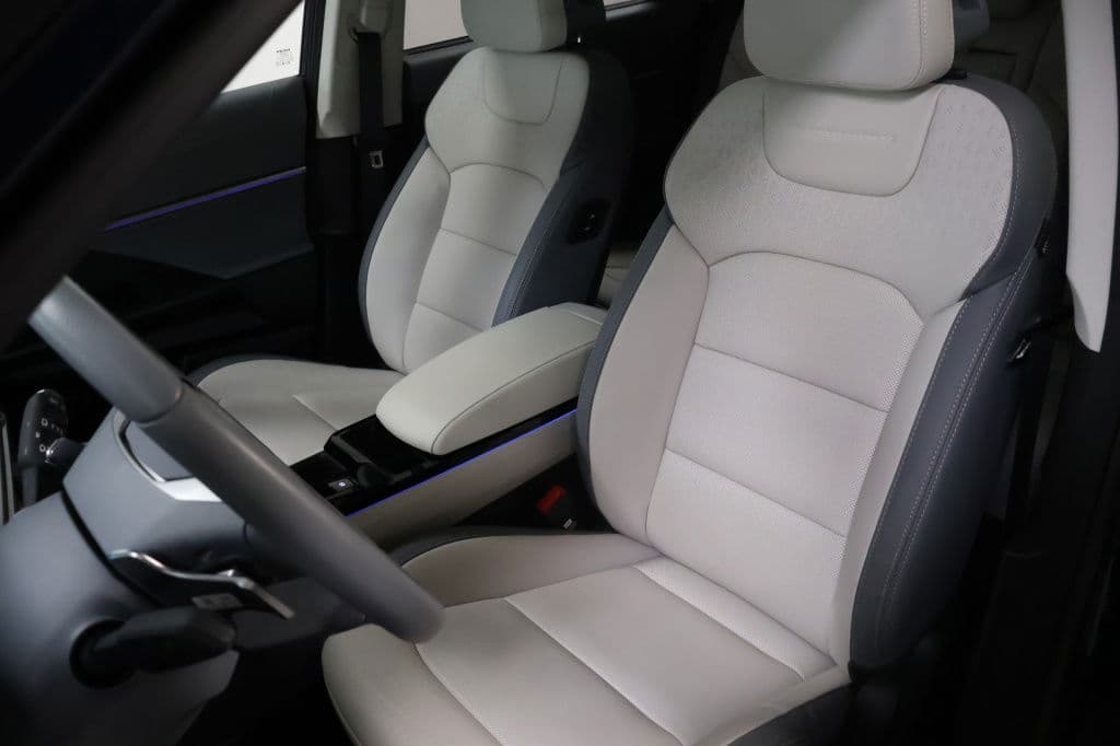 KGM Torres 1.5T-GDI Titanium | Torres | Hybrid | Trekhaak | All-Weather Ban thumbnail 9