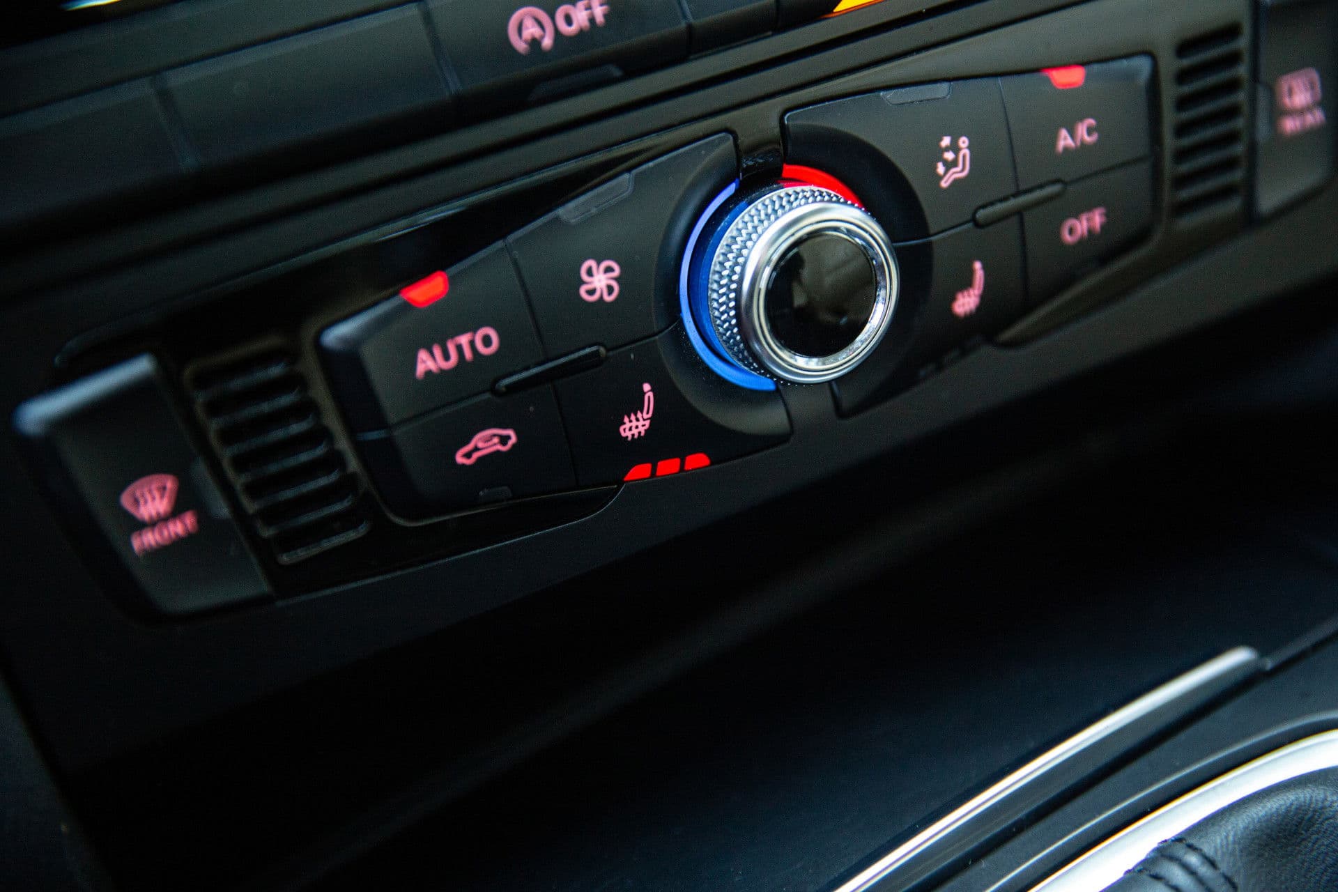 Audi A4 Avant 1.8 TFSI Business Edition , Stoelverwarming, Panoramadak, Apple Carplay, Keyless entry thumbnail 22