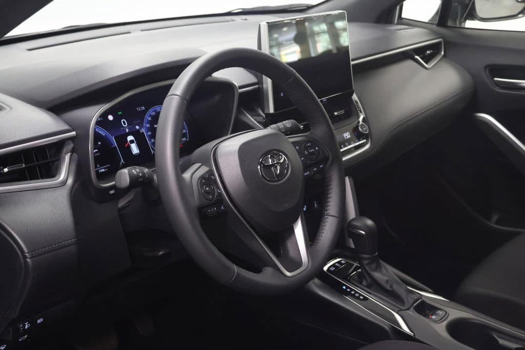 Toyota Corolla Cross Hybrid 140 Style | Winterpack thumbnail 7