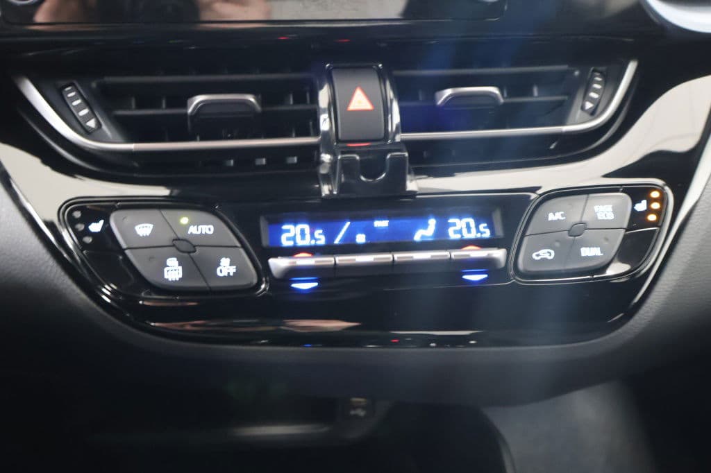 Toyota C-HR 1.8 Hybrid Dynamic thumbnail 25