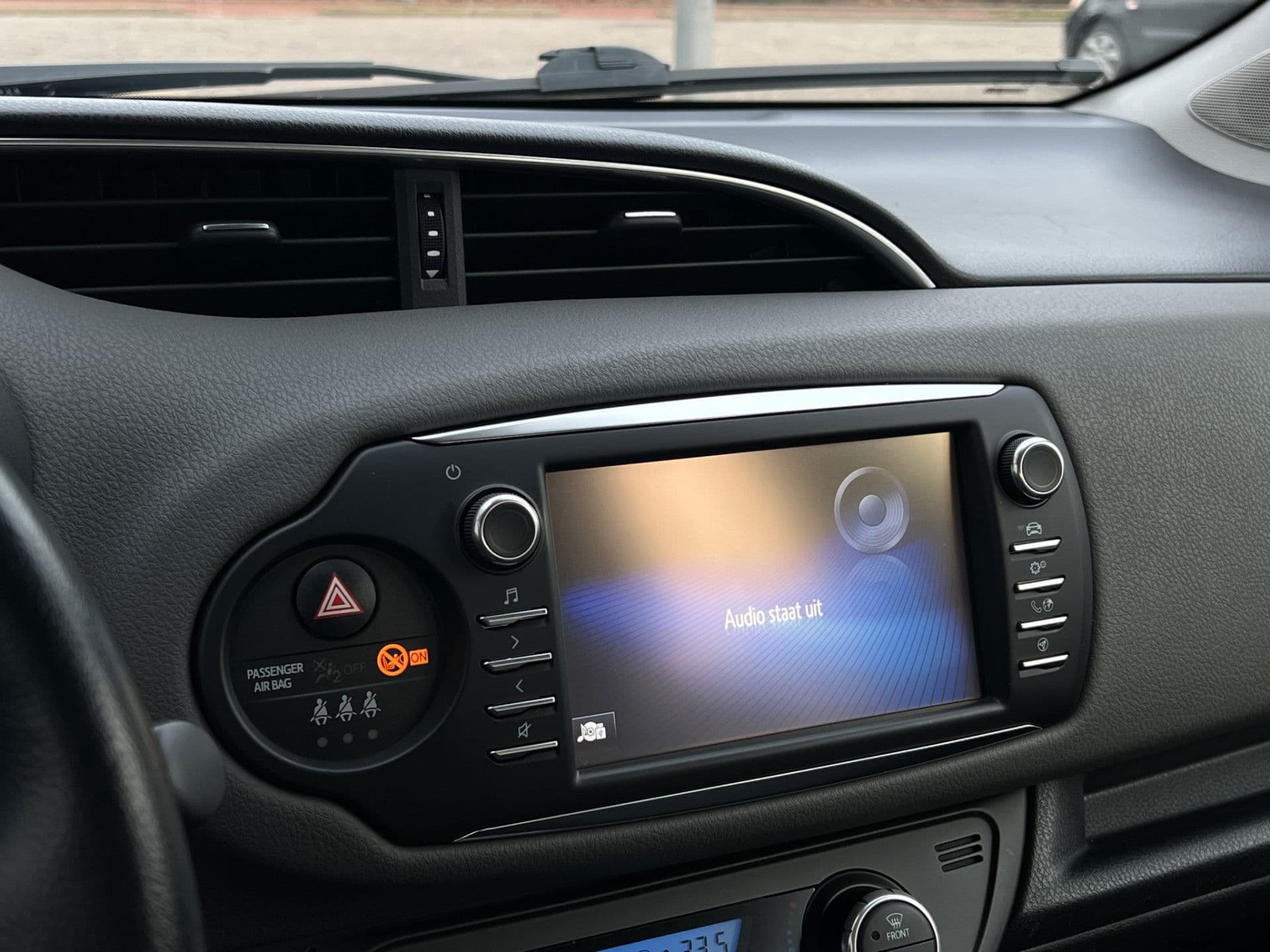 Toyota Yaris 1.5 VVT-i Active | Navi | Camera | Sport | thumbnail 20