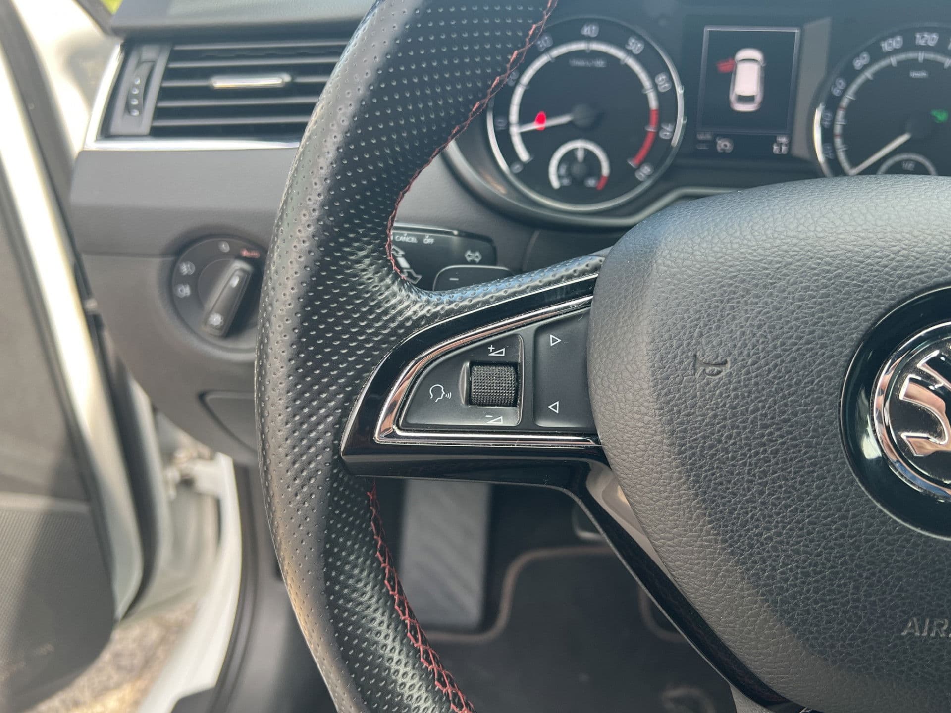 Škoda Octavia Combi 2.0 TSI RS 230 | Memory Stoelen | Stoelverw. | thumbnail 13