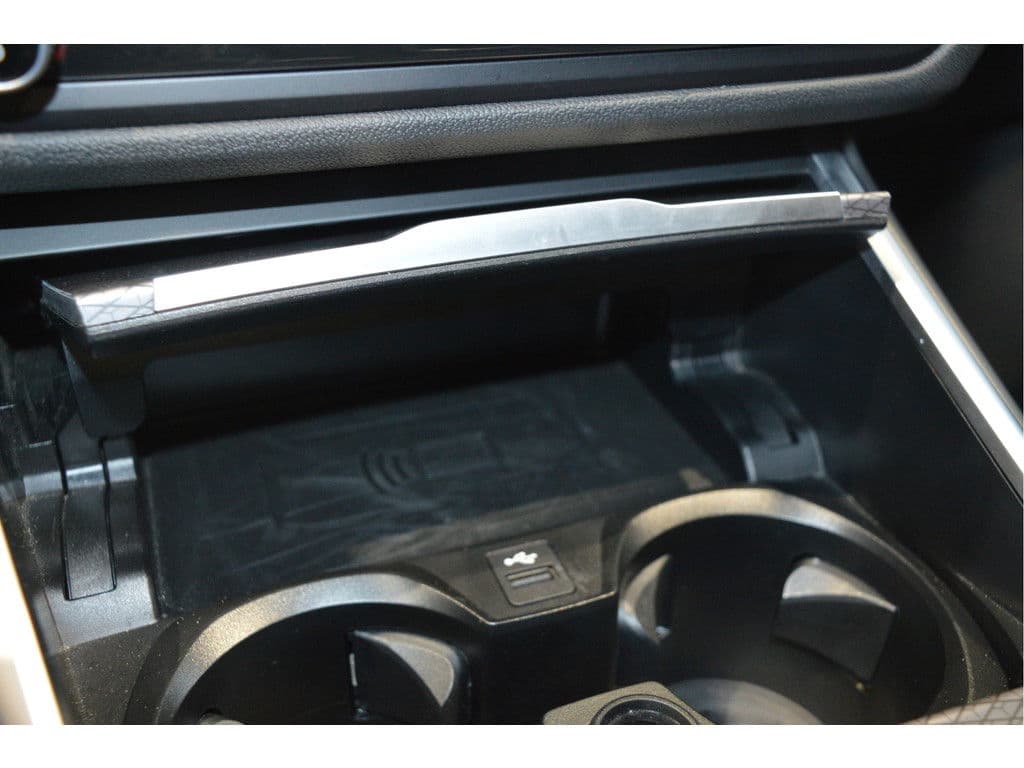 BMW 3 Serie Touring 320d M-SPORT pano camera led 18 inch 190 pk !! thumbnail 22