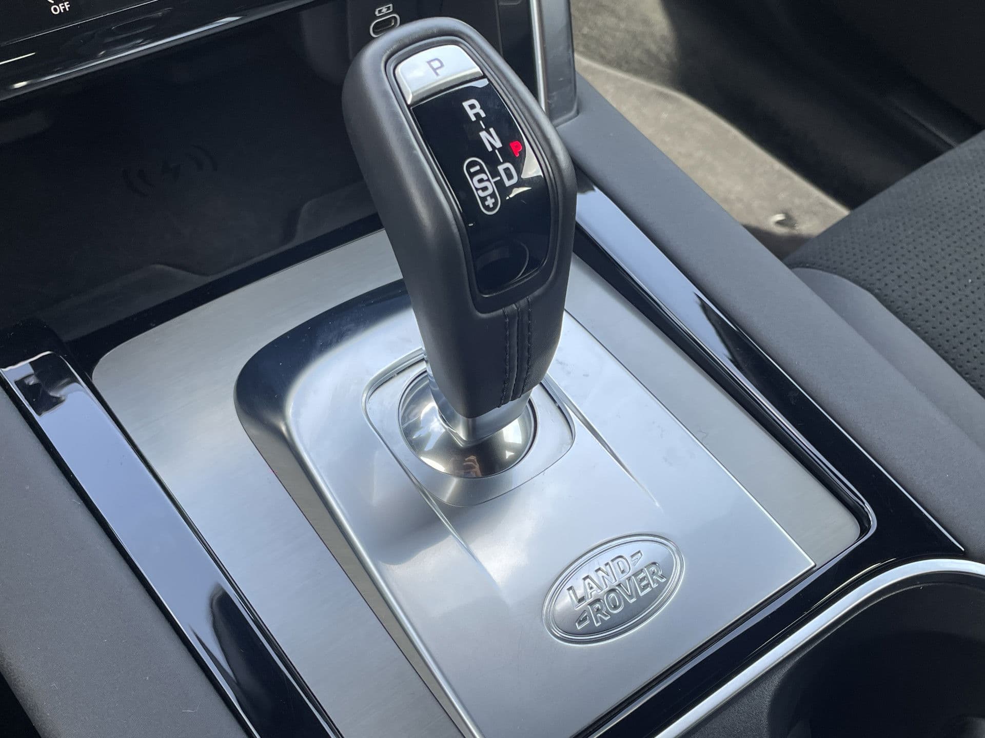 Land Rover Discovery Sport P300e R-Dynamic S | 360 Camera | Alcantara thumbnail 28