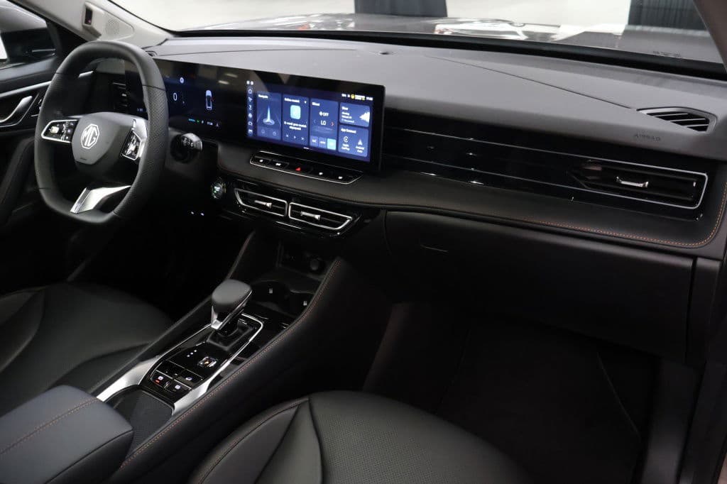 MG HS 1.5 PHEV Luxury | Plug-in | €4.000 Voordeel thumbnail 8